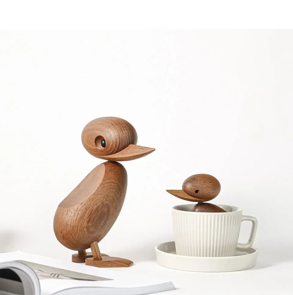 Traditionelle Holz-Entenfigur – Natürliche Tierdekoration im nordischen Stil für Wohnzimmer